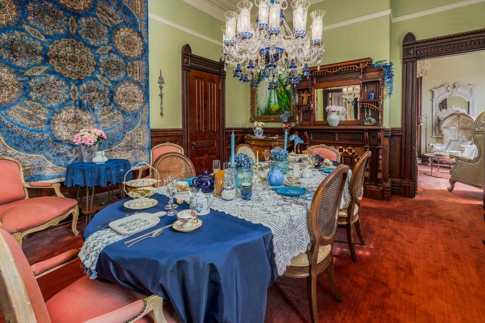 Pinc Lady Mansion